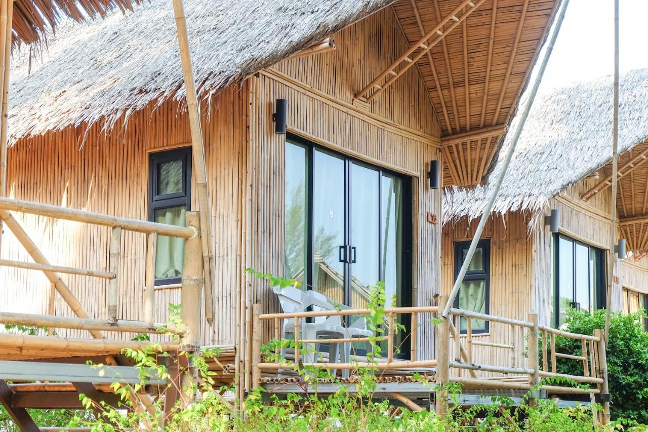 Anyavee Krabi Resor 4*
